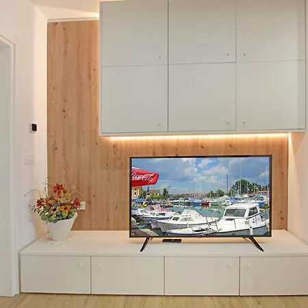 Lux Apartament *